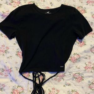 Hollister Cropped tee